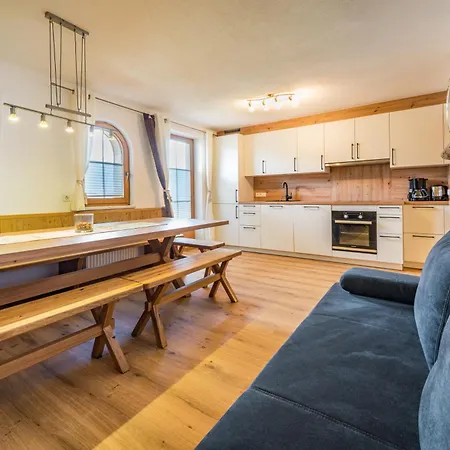 Apartment Sonnenschein Im Johanna In Mayrhofen-hippach- Naehe Der Skipiste Hippach