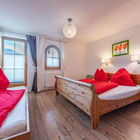 Appartement Sonnenschein Im Johanna In Mayrhofen-hippach- Naehe Der Skipiste Hippach