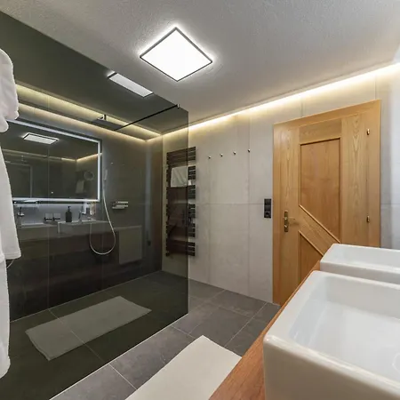 Apartment Sonnenschein Im Johanna In Mayrhofen-hippach- Naehe Der Skipiste *