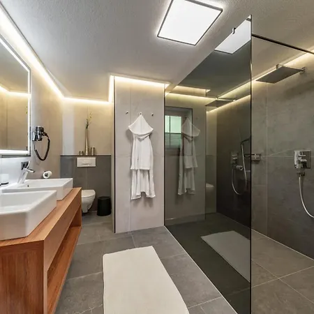 Sonnenschein Im Johanna In Mayrhofen-hippach- Naehe Der Skipiste * 힙파흐