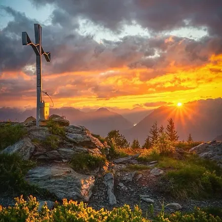 Sonnenschein Im Johanna In Mayrhofen-hippach- Naehe Der Skipiste *