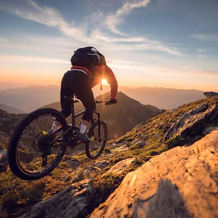 Sonnenschein Im Johanna In Mayrhofen-hippach- Naehe Der Skipiste Daire Hippach
